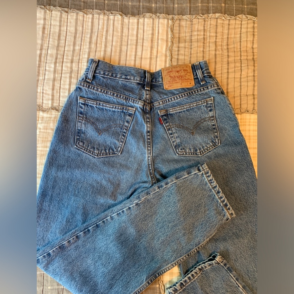 Levi’s Vintage 550 Jeans Relaxed Fit Tapered Leg Mom Medium Wash VTG High Waist